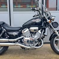 Honda vf 750 c magna
