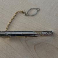 Fermacravatte placcato in oro con diamante