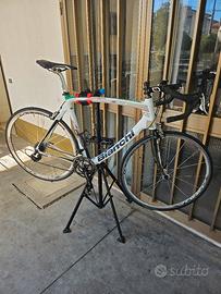 Bici da corsa Bianchi C2C in carbonio