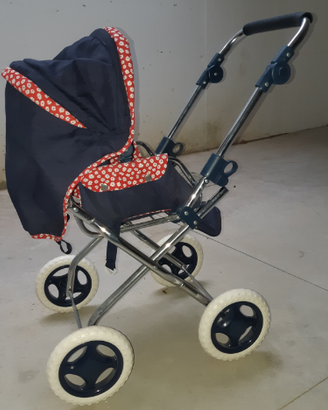 Passeggino giocattolo