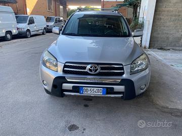 Toyota RAV 4 RAV4 2.2 D-4D 136 CV Luxury