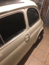 Fiat 500 del '73 colore bianco perla