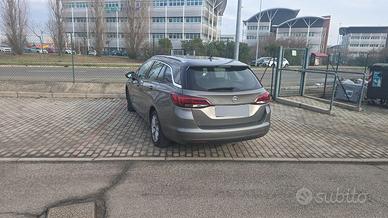 auto opel astra
