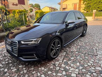 Audi A4 quattro benzina