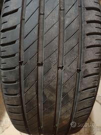4 pneumatici