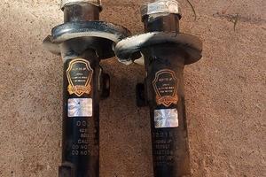 Ammortizzatori anteriori Ford Fiesta