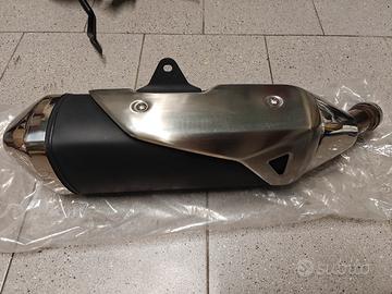 Terminale Suzuki GSR 750