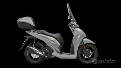 HONDA SH 150 con Smart Top Box, parabrezza e par