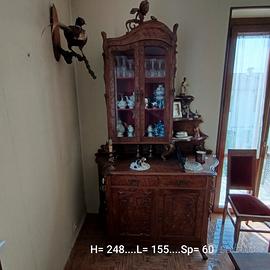 Splendida sala in stile Liberty.