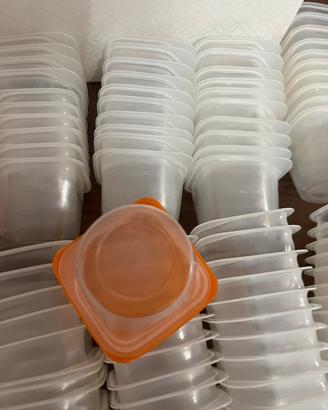 Set di 10 contenitori con coperchio da 120 ml