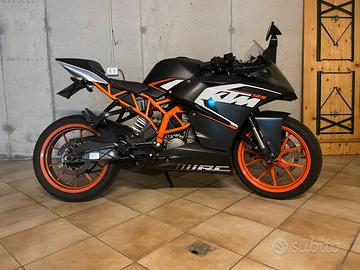 KTM RC 125 cc