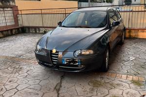 Alfa romeo 147