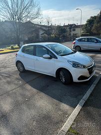 Peugeot 208 allure 82cv