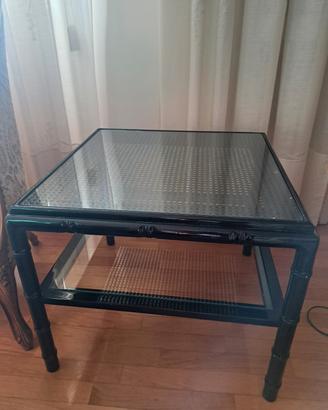tavolo da fumo nero e vetro