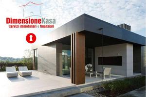 Terreno di 704 m² a Roccarainola