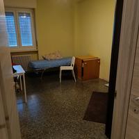 Singola in bilocale con una sola altra persona