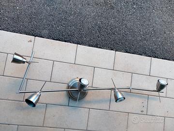 Lampada LED a 4 Faretti Orientabili