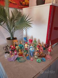 Lotto giochi bambini personaggi Disney ecc