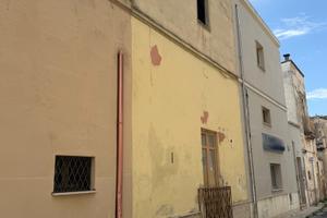 Immobile due passi dal Corso XX Settembre