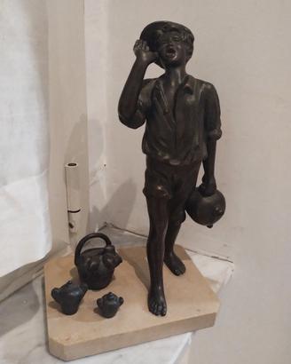 due statue vintage