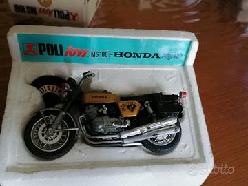 POLITOYS 1:15 ART. MS 100 HONDA 750 FOUR