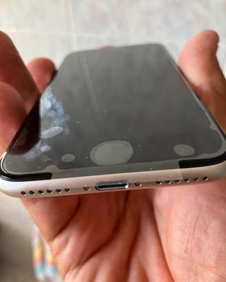 IPHONE SE 2022  3 GENERAZIOINE