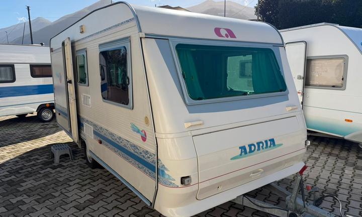Roulotte Adria Unica