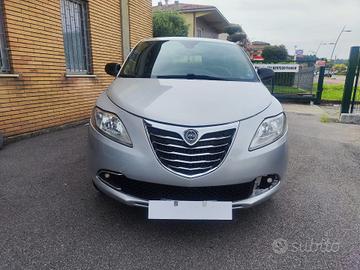 Lancia Ypsilon 0.9 TwinAir 85 CV 5 porte Metano Ec
