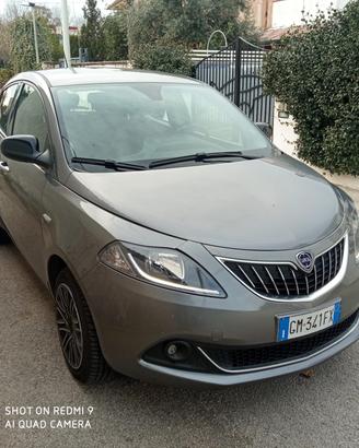 Lancia Ypsilon 1.0 FireFly 5 porte Hybrid Gold Plu