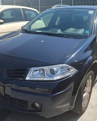 RENAULT MEGANE per ricambi usati