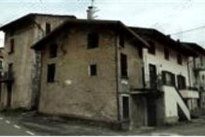 Immobile in asta di 120 m² con 3 locali a Colorina