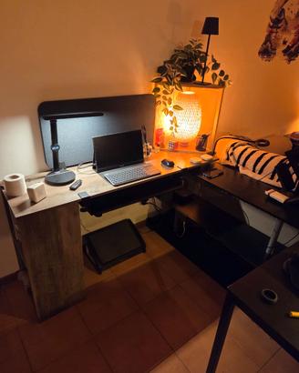 HOMCOM Scrivania Angolare Salvaspazio