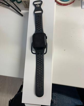 Apple Watch Serie 7 45mm Alluminio Grigio Siderale