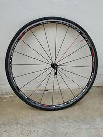 ruota anteriore bici  corsa