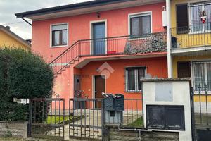 3 LOCALI A CASTEL MELLA