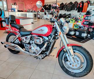 Suzuki VZ Marauder 800