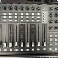 Behringer controller x-touch compact
