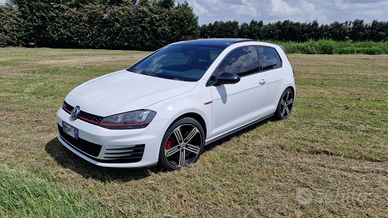 Volkswagen Golf VII GTI performance DSG 3 porte