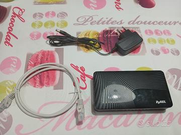 Switch Zyxel GS-108S con 8 porte ethernet