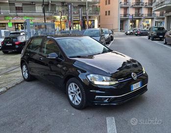 VOLKSWAGEN Golf 1.6 TDI 115CV DSG Bluemotion
