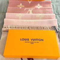 Louis Vuitton, Sciarpa Reykjavik Rosa. 