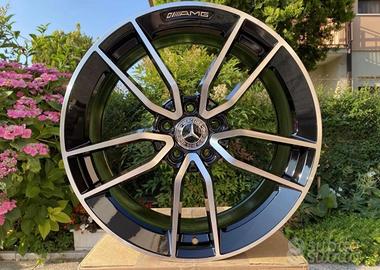 Cerchi in lega mercedes r18 non originali