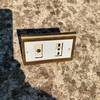 Placche interruttori con frutti della VIMAR