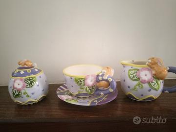 1 Tazza + piattino, zuccheriera, latteria 