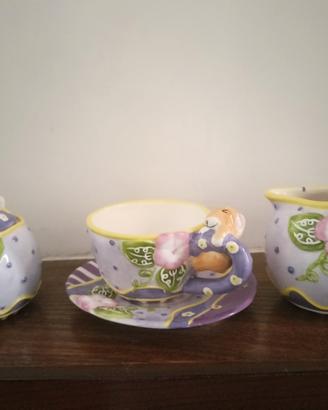 1 Tazza + piattino, zuccheriera, latteria 
