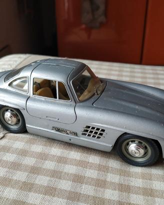 BURAGO BBURAGO 0122 1/24 MERCEDES BENZ 300 SL 1954