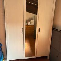 Armadio bianco tre ante con specchio