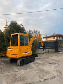 E273 - Escavatore Komatsu PC 25
