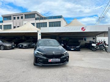 Bmw 118 118d 5p. Msport