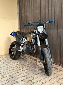 Husqvarna 450 motard